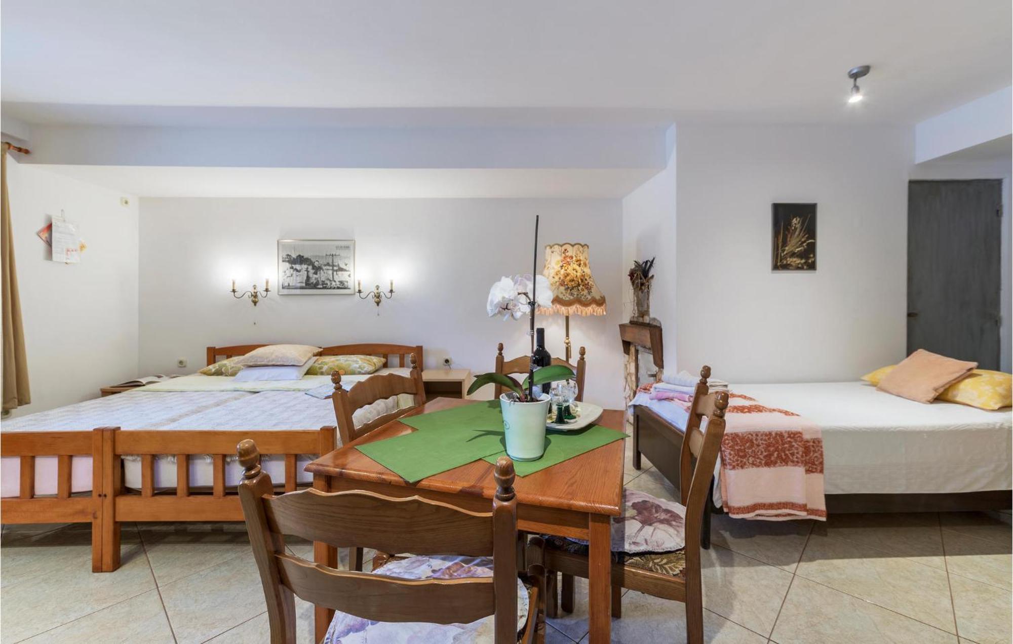 Awesome Studio In Pula With Wifi Esterno foto