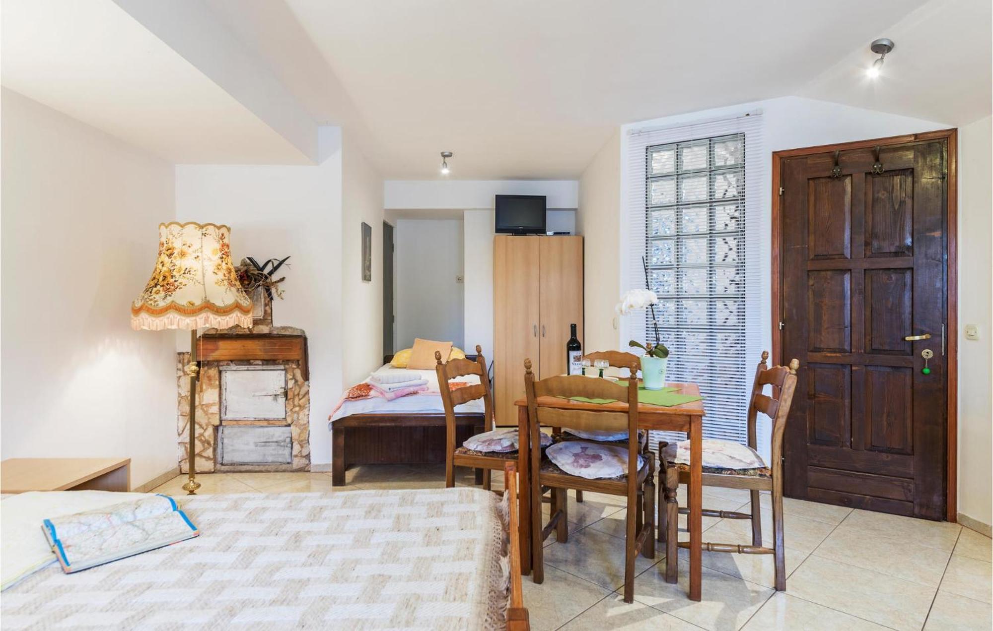 Awesome Studio In Pula With Wifi Esterno foto