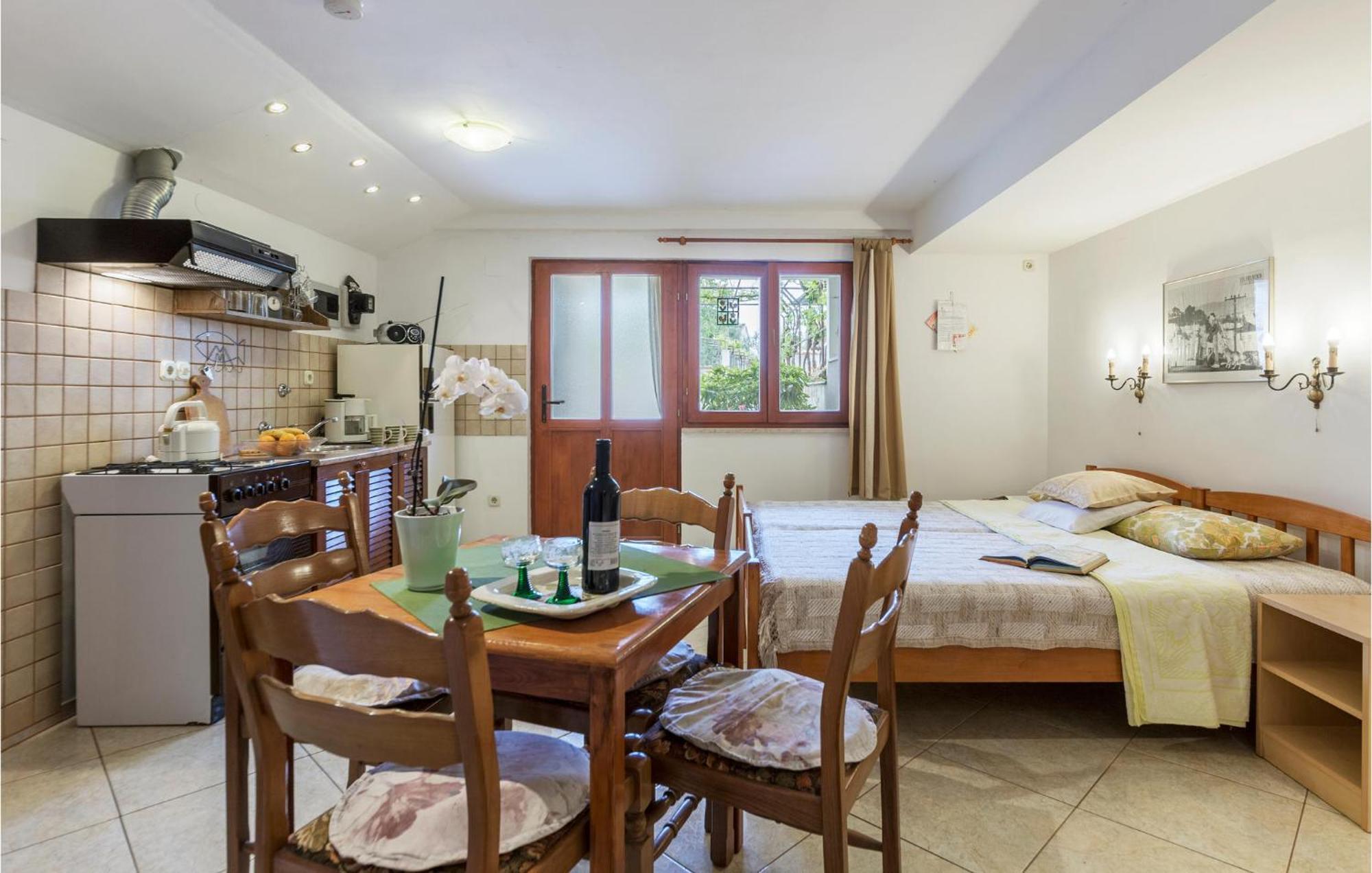 Awesome Studio In Pula With Wifi Esterno foto