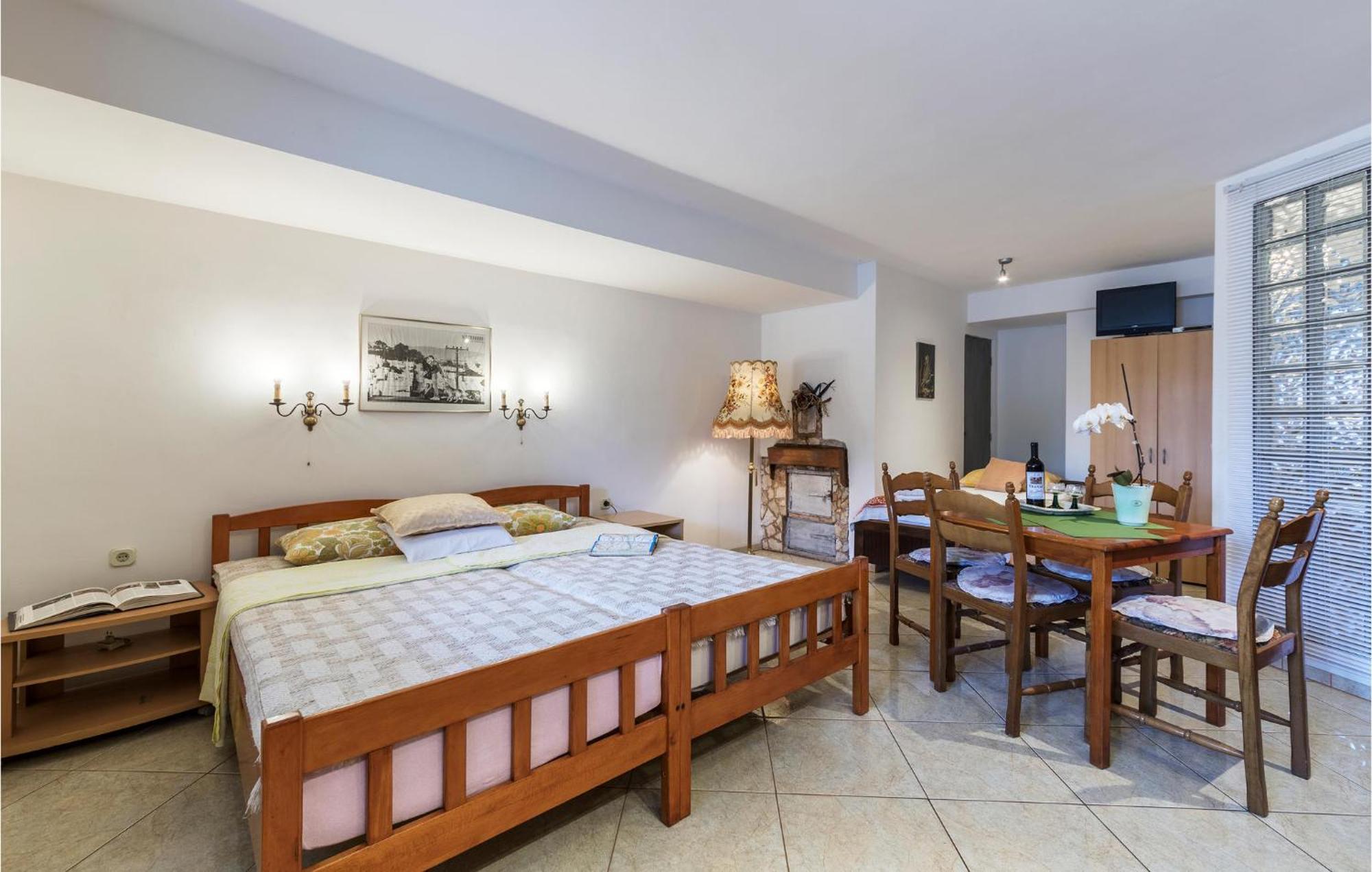 Awesome Studio In Pula With Wifi Esterno foto