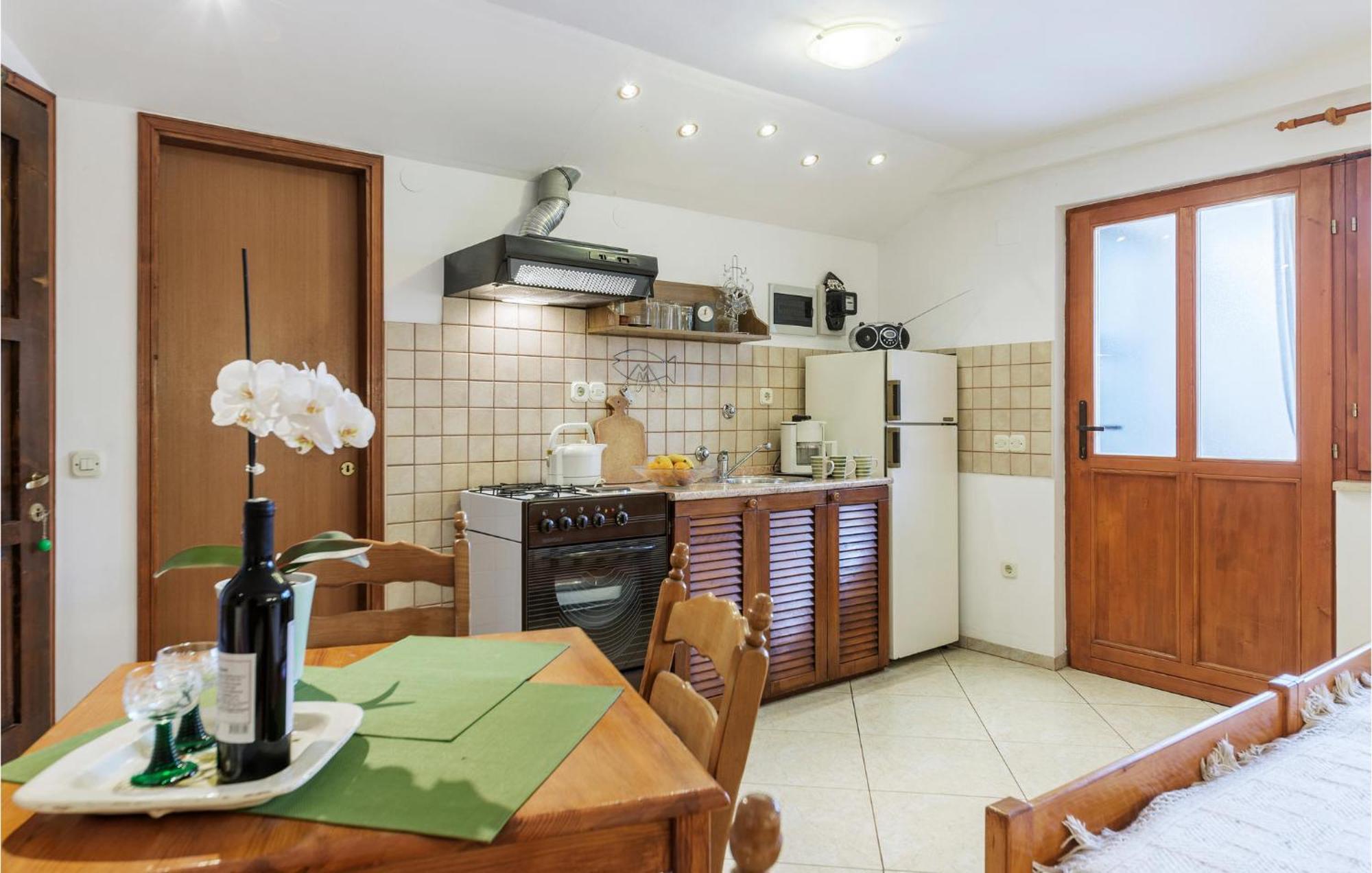 Awesome Studio In Pula With Wifi Esterno foto
